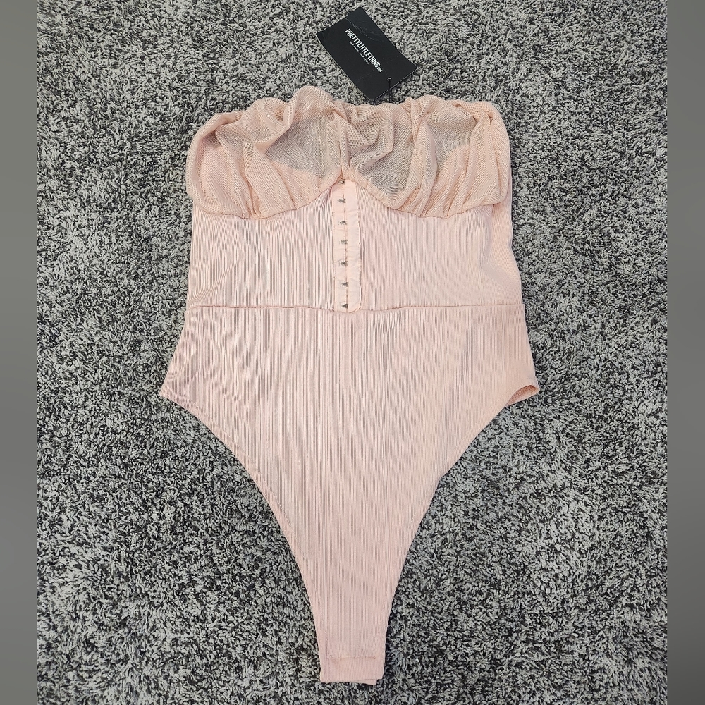 PrettyLittleThing Blush Rib Hook and Eye Bodysuit Size 12
